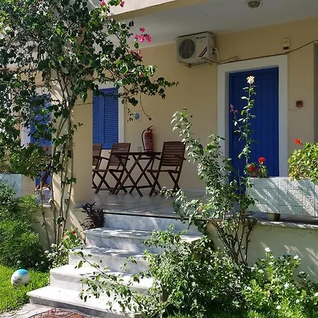 ゲストハウス Fraxa